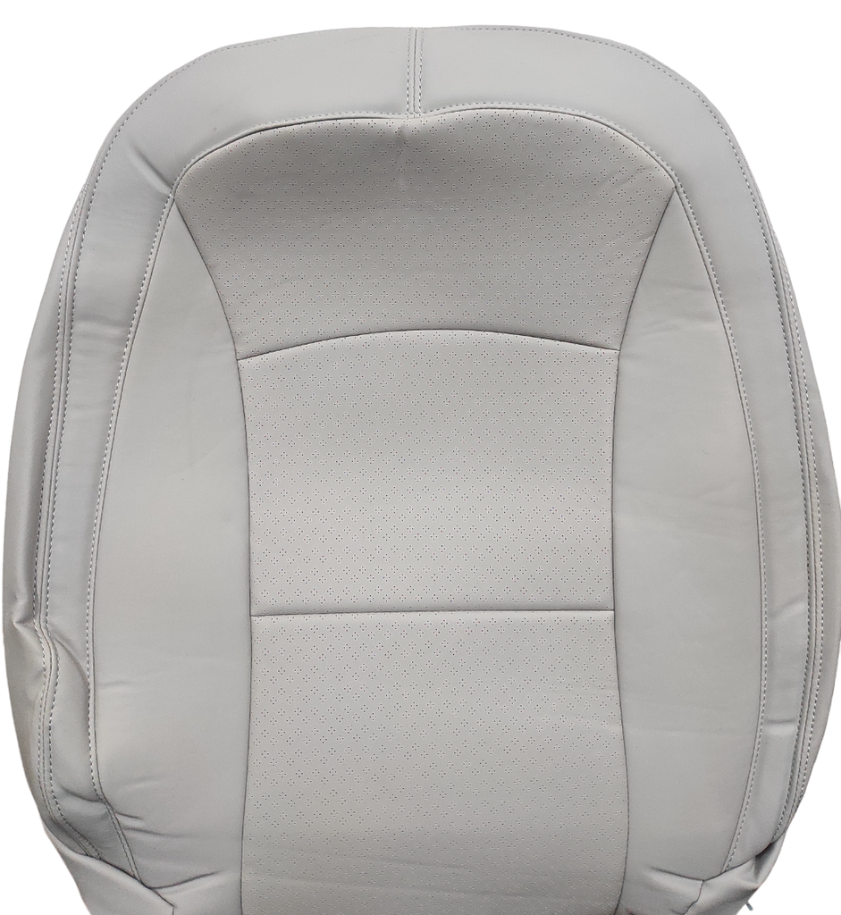 XUV 300 EX PERFO SILVER